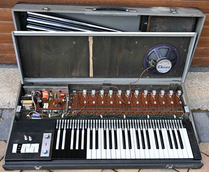 Gem-Jumbo Organ